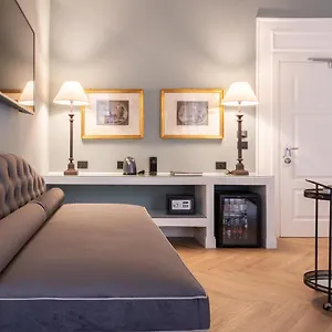 https://vossia-luxury-rooms-sicilian-living.palermohotels.org