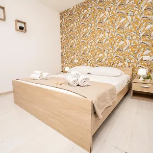 https://central-rooms-128l.palermohotels.org