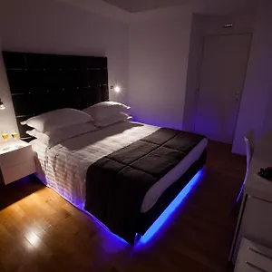 https://melody-suite-rome.it-romehotels.com