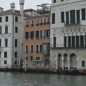 https://locanda-leon-bianco-venice.hotelslidodijesolo.com