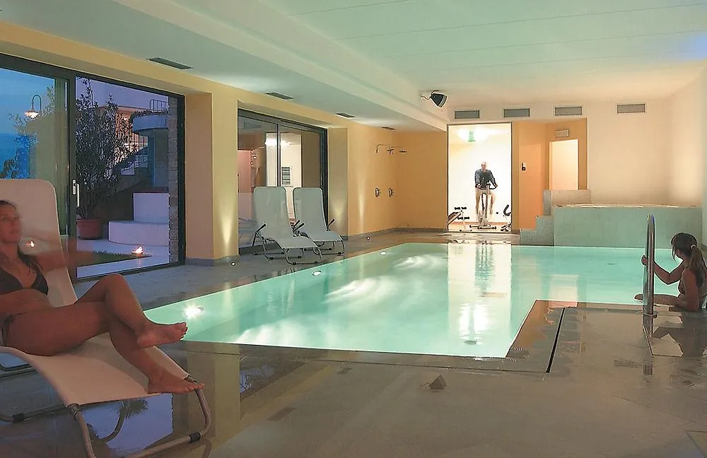 Hotel Europa Malcesine 4*,