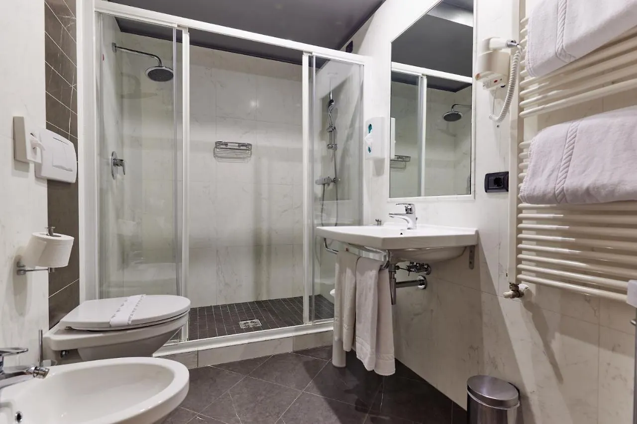Hotel Europa Malcesine 4*,